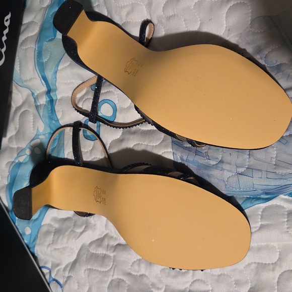 Nina Women's Navy Strappy Heels - Picture 3 of 3